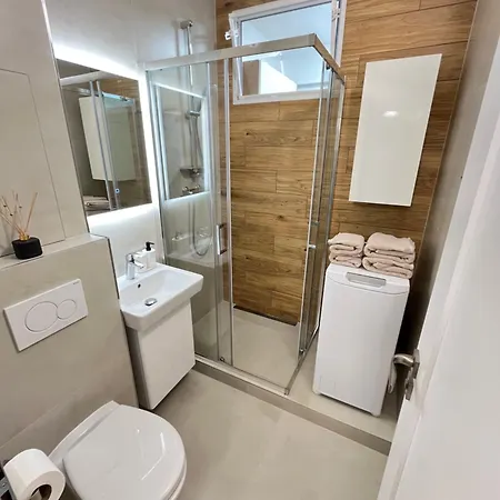 V Centre Martina Free Parking