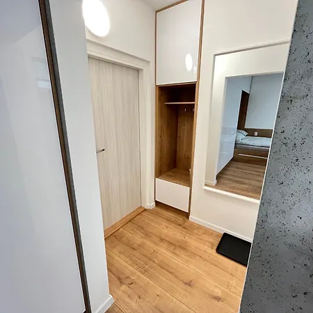 V Centre Martina Free Parking * Martin