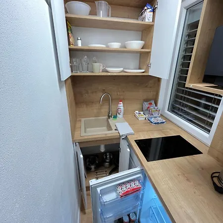 V Centre Martina Free Parking *